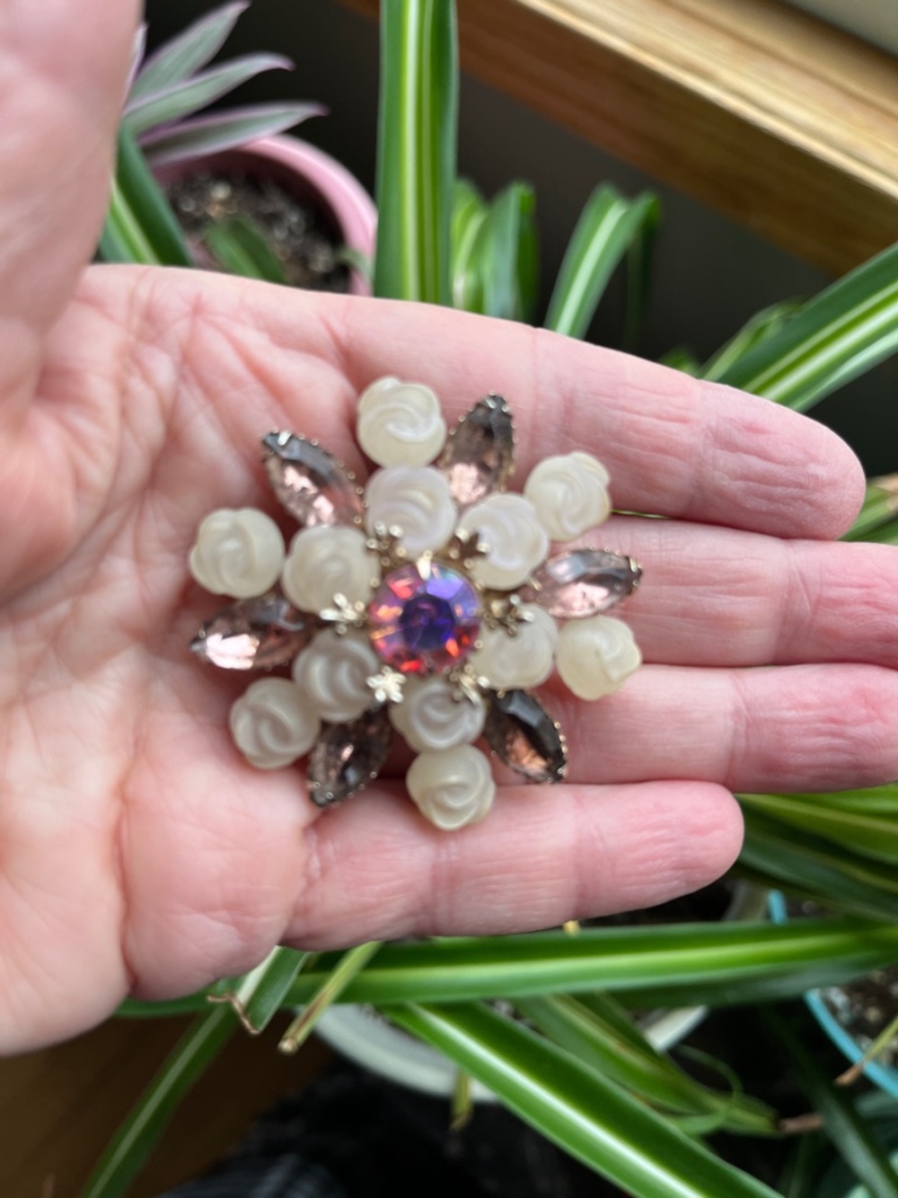 Vtg Statement Brooch Lt Purple Rhinestones & Carved Ivory Lucite Roses *READ*